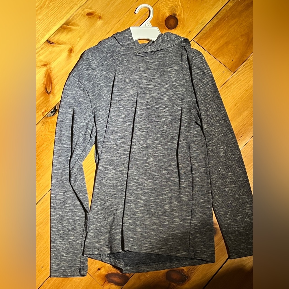 APT.9 HOODED LONG SLEEVE